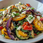 Salade de quinoa aux légumes grillés et chèvre frais